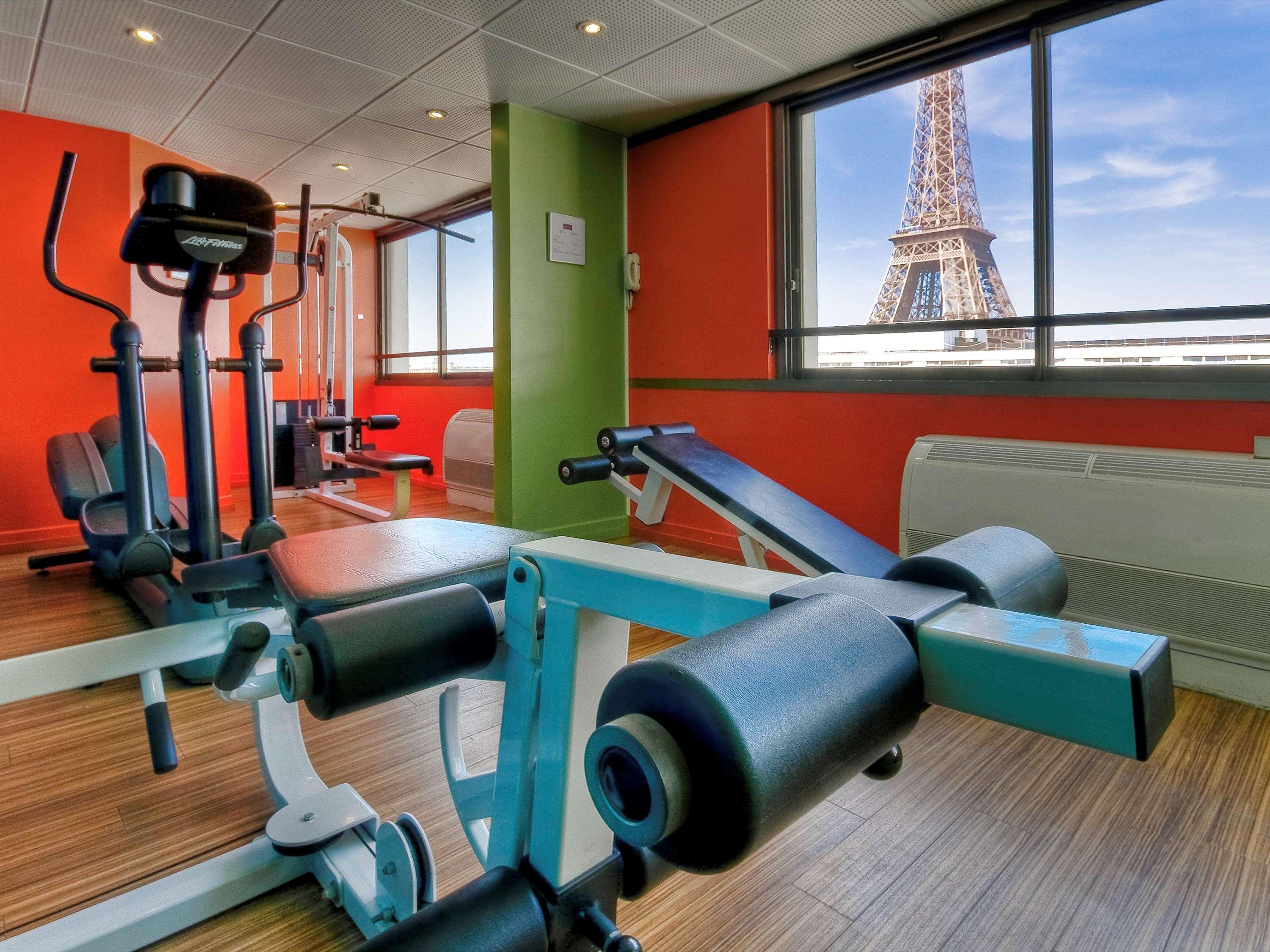 Mercure Paris Centre Tour Eiffel Exterior photo